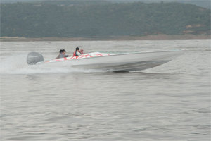 雅博聖複合材料船(chuán)艇模具 玻璃鋼遊艇/快艇模具 船(chuán)艇原模CNC雕刻設備加工制作